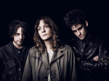 Black Rebel Motorcycle Club - Beat The Devil's Tattoo