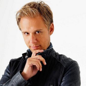 Armin van Buuren - A State Of Trance Episode 586